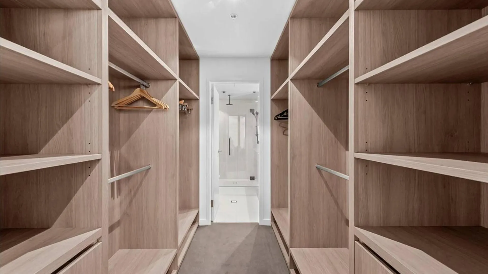 The Star Residence 2Br By Samah Brisbane Australien